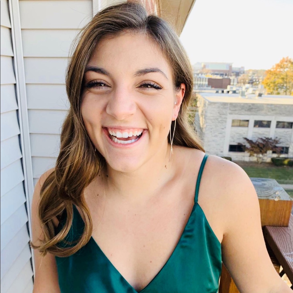 Meet your Posher, Erika